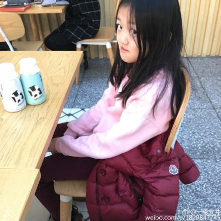 李亞鵬帶女看電影 李亞鵬帶女看電影