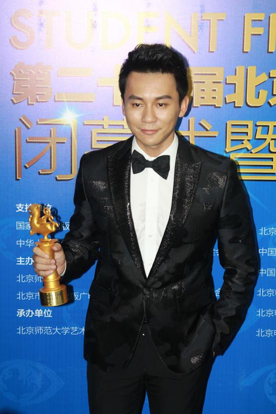 李晨回應與范冰冰婚期 李晨回應與范冰冰婚期