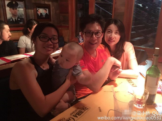 郭晶晶霍啟剛攜子會(huì)友 郭晶晶霍啟剛攜子會(huì)友