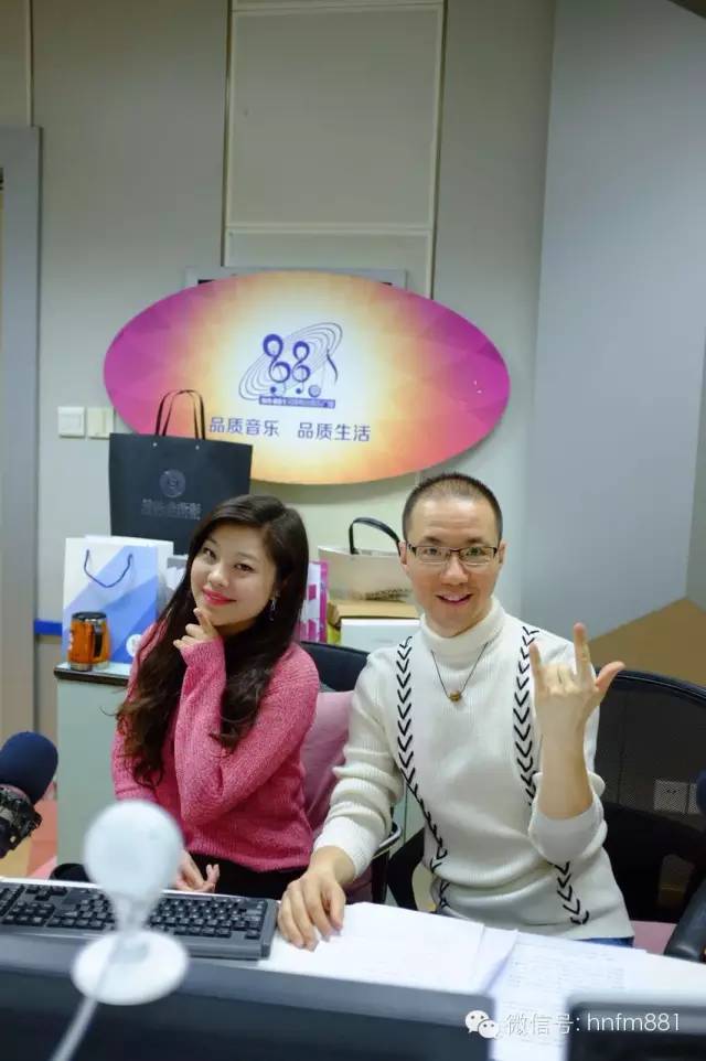 新聞先生凱文和新聞小姐李江也陪伴大家一同跨年！