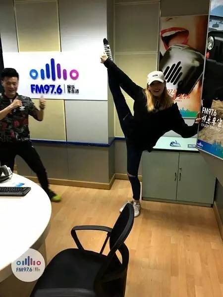 哇哦！都是帶功夫滴美人兒！