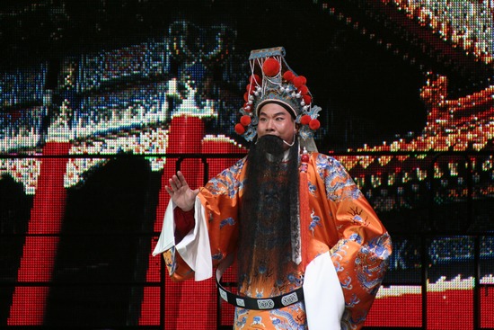 河南省豫劇二團演員、唐派再傳弟子郭志誠演唱唐派名劇《金殿風云》