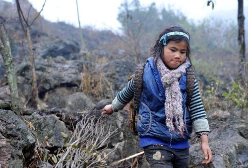 “最堅強(qiáng)留守女童”：9歲撐起一個家