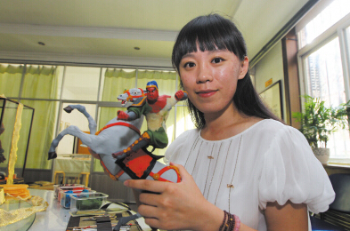 精美的造型，你能想到是鐘蕾用面做成的嗎