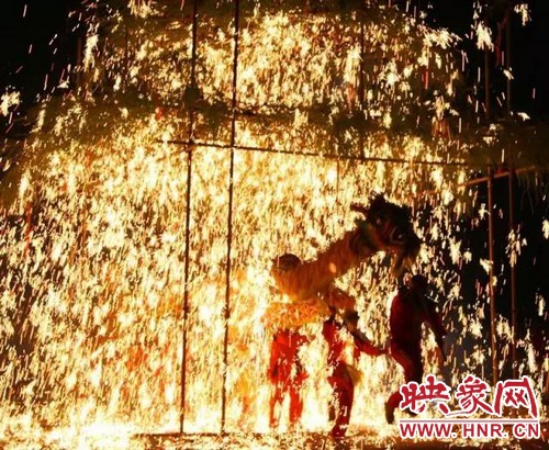 確山鐵花將登上萬眾矚目的春晚舞臺！