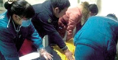 輕生女子終于獲救，目前情況穩(wěn)定。