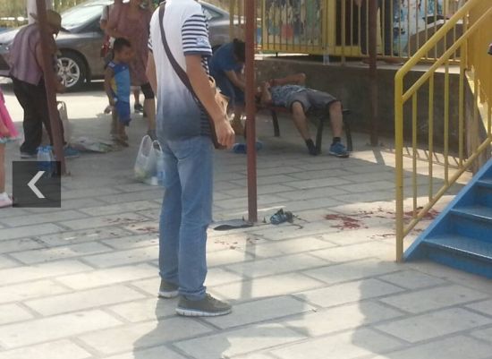 游客被激素風(fēng)車(chē)甩出受傷。