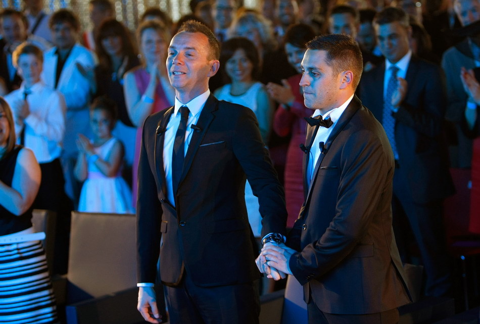 法國舉行首場合法同性婚禮 法國舉行首場合法同性婚禮