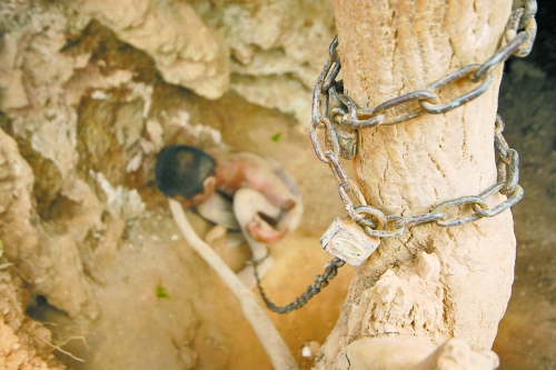 何時(shí)“解鎖”，仍需我們靜下心來(lái)共同反思。