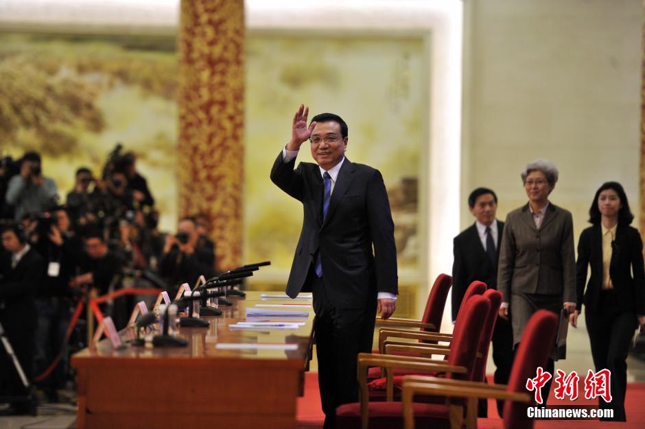 李克強(qiáng)答中外記者提問(wèn)