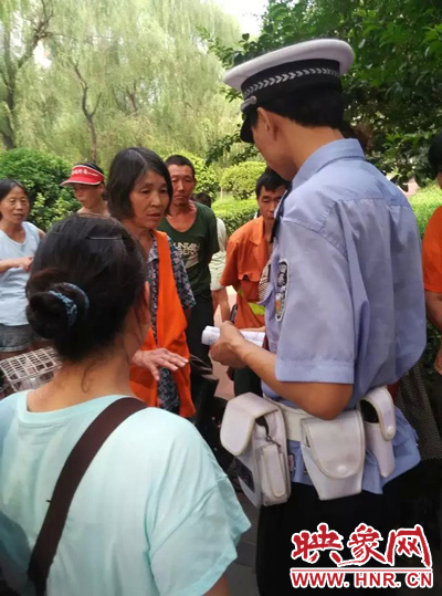 令人憤怒的是，這名老太太竟然報警說“她被環(huán)衛(wèi)工打了”