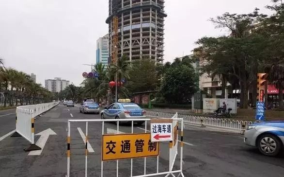 一家五口滯留?？?天 港口附近方便面都買不到