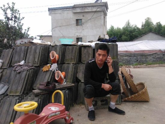 張輝忙于電話找工作，表示將自食其力。