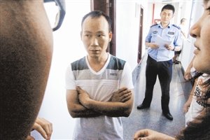 家屬沉默悲痛，不愿提起更多。