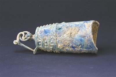 2號墓出土的銅編鐘。