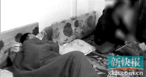 廣州搗毀一男同性戀者聚眾淫亂窩點(diǎn)。視頻截圖