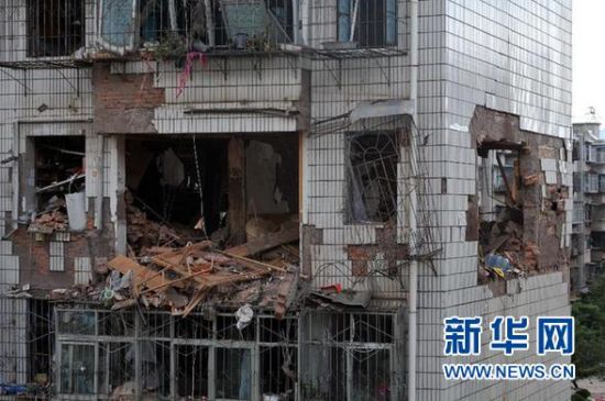 　6月9日在云南楚雄市拍攝的被炸毀的房屋。 新華社發(fā)