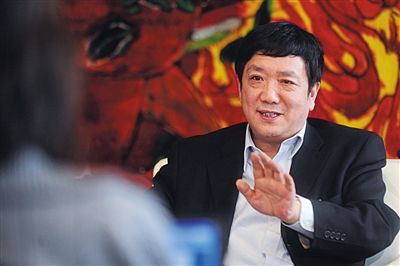 　政協(xié)委員、中國電力投資集團總經(jīng)理陸啟洲稱，7800元是其每月基本工資。資料圖片/新京報記者 楊杰