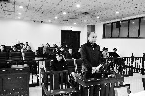 顏承魯庭審現(xiàn)場。資料照片