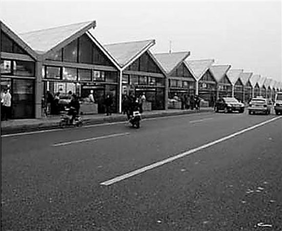 網(wǎng)友拍下的洞頭海鮮排檔照片。