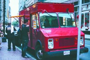 “無二烤肉”營(yíng)業(yè)現(xiàn)場(chǎng)。