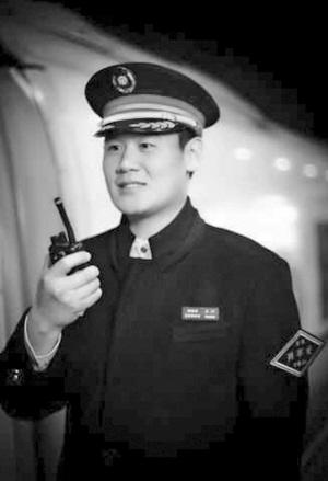 袁閱說，女友讓他挺感動 本人供圖