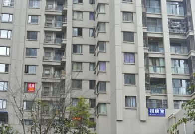 該小區(qū)的每個(gè)單元幾乎都開有麻將館。