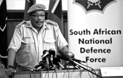 3月23日，中非共和國首都班吉，從加蓬首都利伯維爾出發(fā)的法國增援部隊(duì)共計(jì)200名士兵抵達(dá)班吉國際機(jī)場