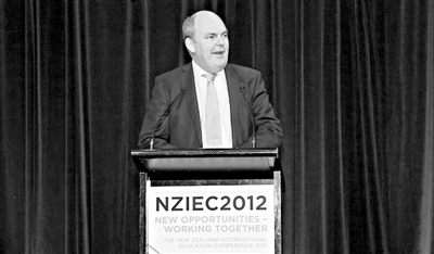 我非常重視新西蘭作為國際留學(xué)大國的聲譽，新西蘭教育在英語國家內(nèi)是排得上前五名的。新西蘭的大學(xué)會重視自己的聲譽，不會輕易縱容自己的學(xué)生。