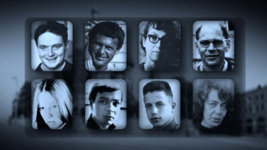 集會者打出與45年前抗議集會相同的標(biāo)語“為了你們和我們的自由”。