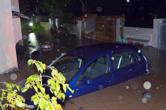 奧爾比亞市部分地區(qū)的水位已經(jīng)升至3米。