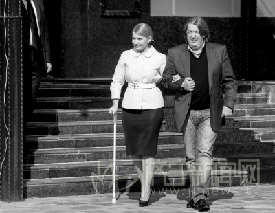 季莫申科宣布將競選烏克蘭總統(tǒng) 季莫申科宣布將競選烏克蘭總統(tǒng)