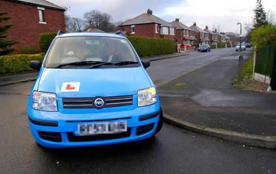 英國(guó)女子連考110次駕照仍未通過(guò)。