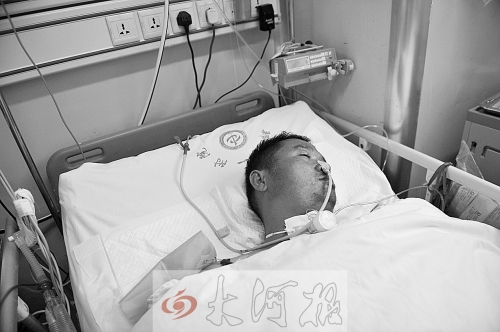 姚戰(zhàn)標(biāo)因甲烷中毒，大腦受到損害，重度昏迷。