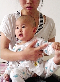 經(jīng)過幾個月治療，涵涵的病情好轉(zhuǎn)多了。