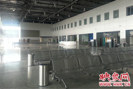 鄭州新客運(yùn)北站候車大廳。