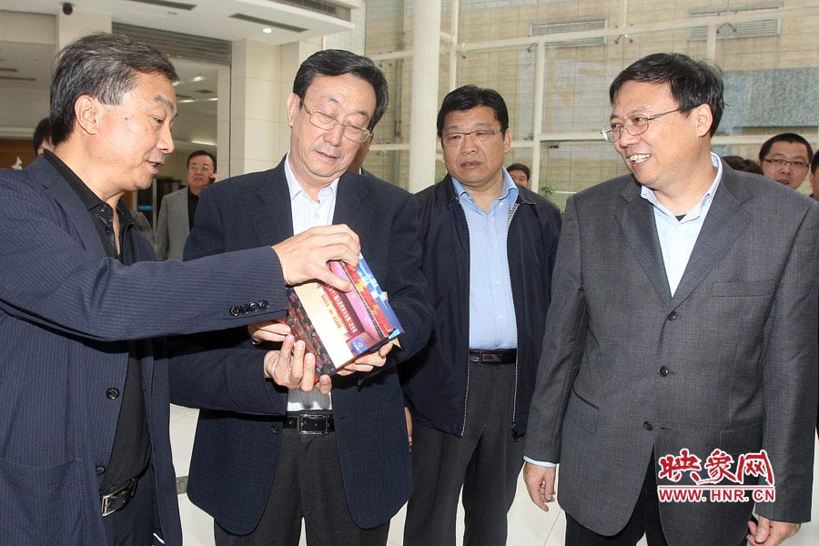 河南省委書記、省人大常委會主任郭庚茂視察河南電視臺 東方今報記者沈翔 劉棟杰/攝