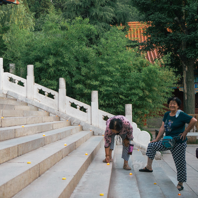 成人夏令營體驗(yàn)道教生活