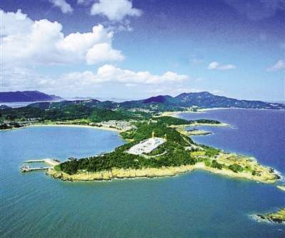海天佛國(guó)寺寺恢宏 養(yǎng)生素食普陀山