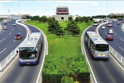 中軸路上的快速公交。