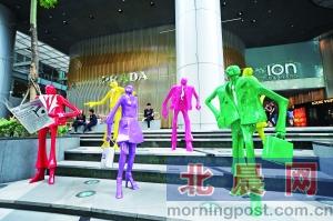 烏節(jié)路上大牌云集。