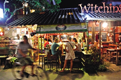 拜縣Pai的夜市。　新京報(bào)記者　王遠(yuǎn)征　攝