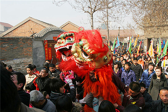 過(guò)大年 逛廟會(huì)——鶴壁?？h社火古廟會(huì)戲耍攻略