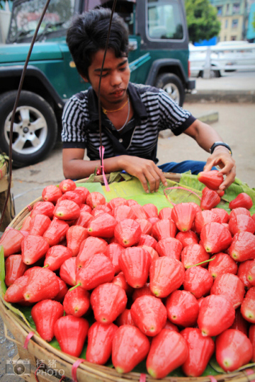 緬甸，繽紛的街邊平民小吃