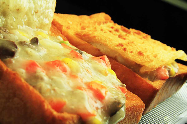 廟不離市、市不離廟的臺灣小吃