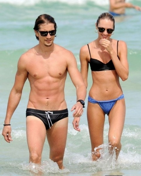 誰(shuí)能有幸約會(huì)天使？維秘超模們的男星后宮團(tuán)