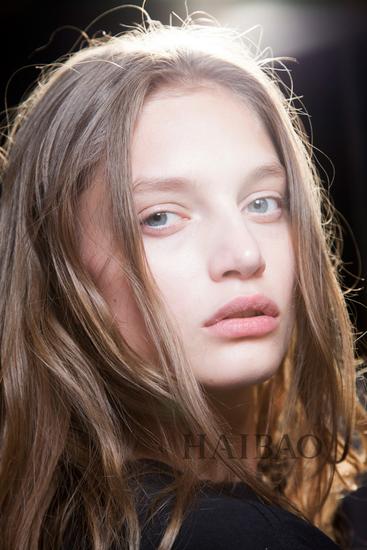 挑質(zhì)地or看膚色？ 正確選隔離要根據(jù)年齡段