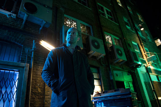 硬漢覺醒，報復黑暗