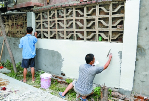 　老舊小區(qū)改造完畢后，“年輕”了、“身價(jià)”也漲了。