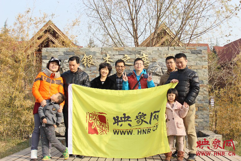 來張小合影，好多朋友都在其他地方玩，已經(jīng)嗨的叫不回來……